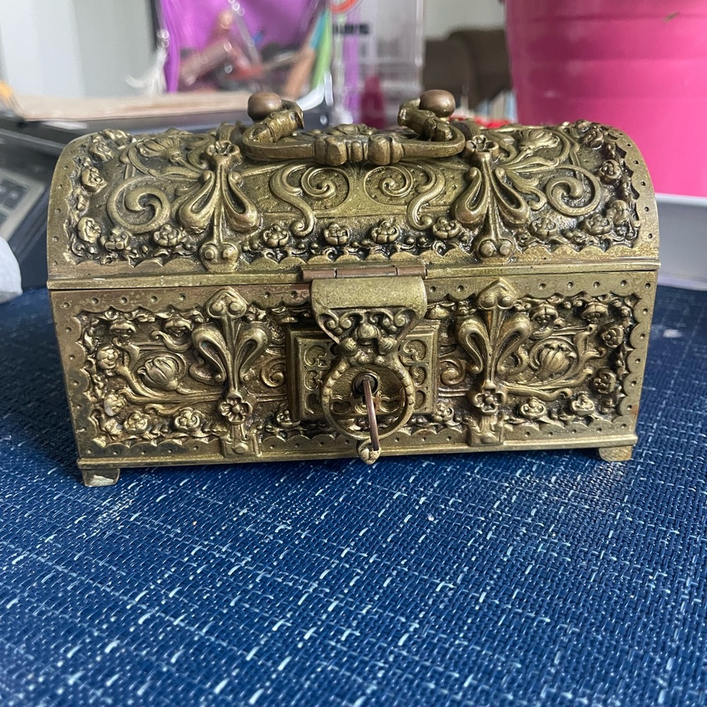 Vintage Erhard & Sohne Casket Box W/ OG KEY